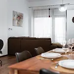 Apartman Center Premium With Private Garage Parking Kassa