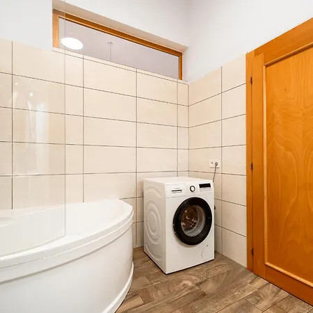 Premium Center Apartment-main Street