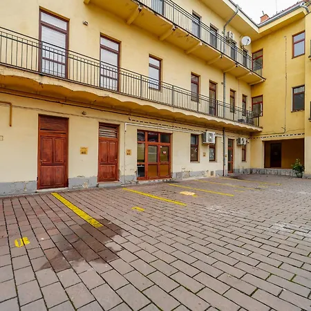 Center Premium With Private Garage Parking Appartamento *